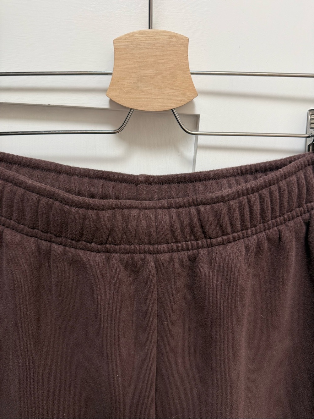 Aritzia TNA Cozy Sweatfleece Mega Cargo Sweatpant small - Picture 4 of 11